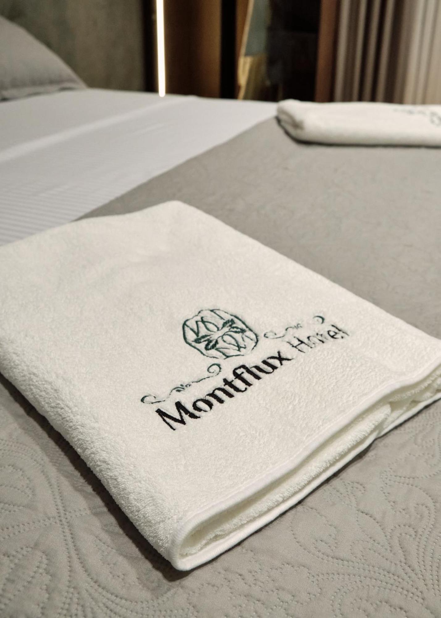 Montflux Hotel Boks المظهر الخارجي الصورة